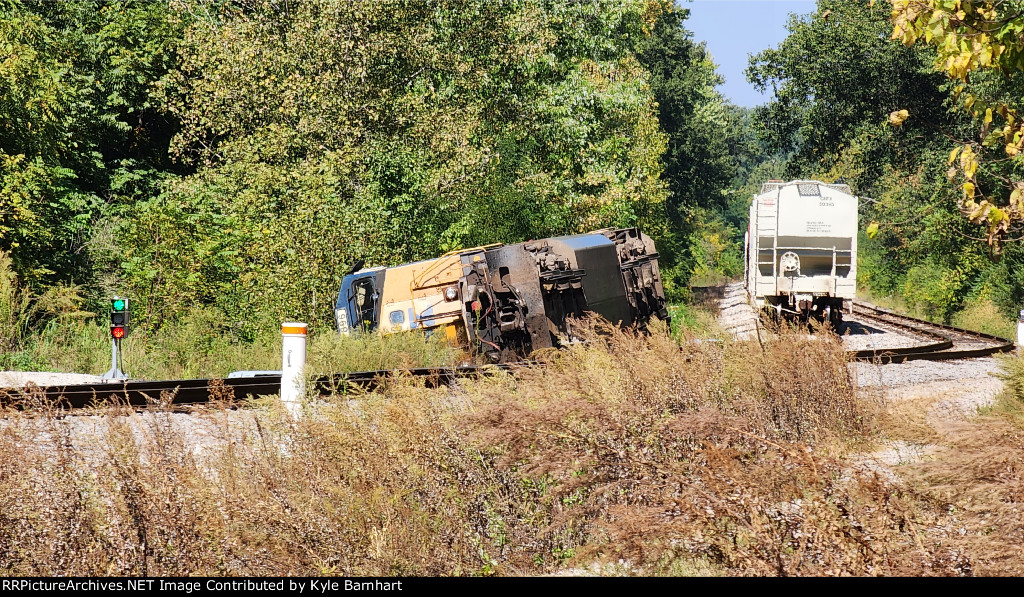 CSX 896